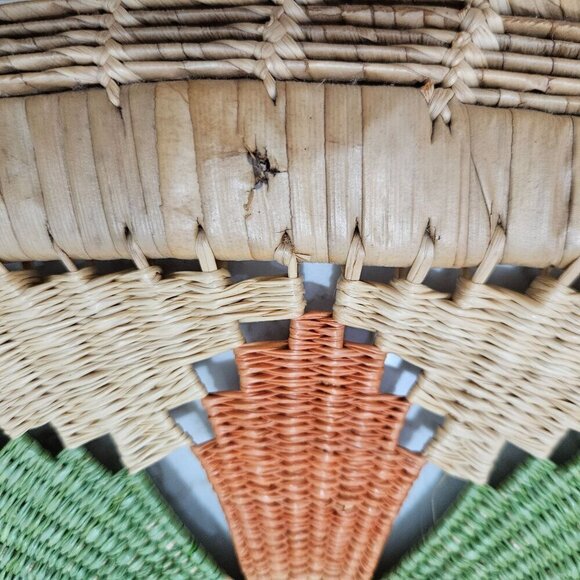 Vintage Oval Basket Handwoven Natural Fiber Oval Cowrie Shell Coiled Bread Boho - Picture 10 of 10